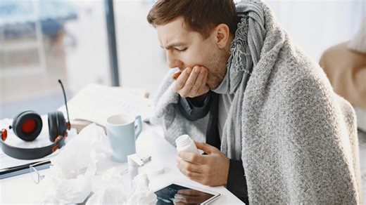 10 best foods to eat when you're sick & 10 that make you feel worse