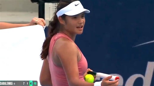 Emma Radacanu calls for crying baby to be removed