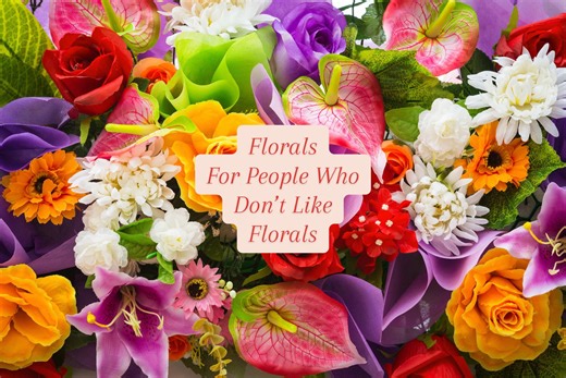 Florals are scary, but sometimes they can be our friends. (Not you, ylang-ylang) Fragrances & Timestamps (because we love efficiency ‘round these parts): 💐 0:12-0:43 Gorgeous Gardenia - @Gucci 💐 0:44-1:10 Blooming Bouquet - @Diorbeauty 💐 1:11-1:53 Le Chant de Camargue - #lartisanparfumeur 💐 1:54-2:27 Dama Bianca - @XERJOFF 💐 2:28-2:54 Rosie - @byrosiejane 💐 2:55-3:20 Alien Goddess Intense - @Mugler 🌼 Fake recommendation at 3:21 😬 #perfumetok #perfumerecommendation #florals #h8ylangylang