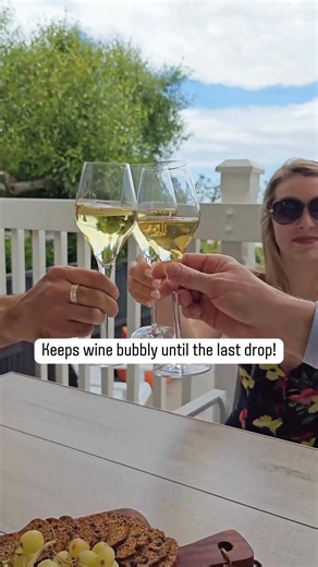 The gift everyone thinks you nailed… 👀 Rated 4.8/5 from 4000 reviews... 👉 Portable, stylish, and cool. The multi-award-winning Huski Wine Cooler keeps drinks chilled for up to 6 hours without the need for ice ❄️🍾 👉 Vacuum insulated. No ice needed. 👉 One size fits most standard 750ml bottles. 👉 Stay-dry design means no condensation. 👉 Made from premium 304 stainless steel. ⭐⭐⭐⭐⭐ "Absolutely love this product! Keeps my wine at the perfect temperature and saves so many trips up and back fort