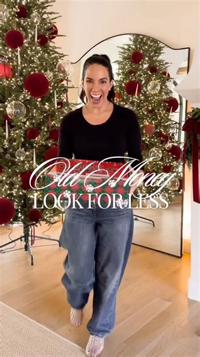Nicolette | Comment TREE for links sent straight to your messages 🎄❤️ This velvet tree skirt brings that old money holiday feel in the best way. The... | Instagram