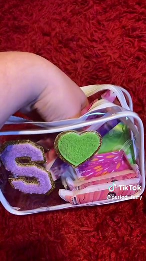 Pack a period kit with me!! #fyp #foryou #periodfairy #period #auntflo #floapp #periodbox #periodkit