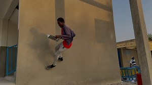 Qu’est-ce que la pratique des arts martiaux vous a appris sur vous-mêmes. Chaque mouvement, chaque souffle, chaque moment reflète qui vous êtes. C’est ça le kung-fu 🥋 Mais ce n’est pas tout😁 | Mako Fiz le chinois noir 理查德