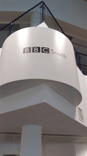 A year ago today we walked into the BBC Radio Solent studio for our very first live interview! 🥹🎙️ We were so nervous, but Lucy Ambache and the whole team made us feel right at home 💛 It’s still one of those moments we’ll never forget - talking about Back to Basics, how it all started, and what homemade really means to us. It’s amazing to look back and see how much has happened since that day, and how far this journey has taken us 💛 📖 If you haven’t got your copy of Back to Basics yet, the 