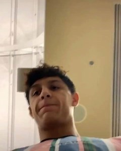 Don’t try this at the airport | Random stuff by random people