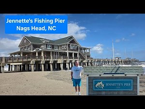 Jennette's Fishing Pier - Nags Head, North Carolina (Watching Surfers)