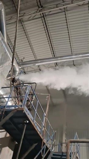 The main valve packing is leaking in the running plant at a pressure of 8 kg/cm²