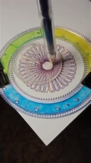 Amazing spirograph patterns #spirograph
