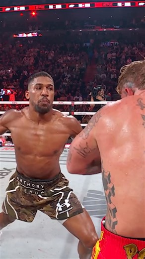 Netflix US on Instagram: "@anthonyjoshua KNOCKS @jakepaul OUT #jakejoshua"