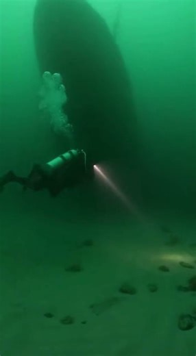 Journey to the Depths: Discovering Hidden Shipwrecks & Ocean Mysteries