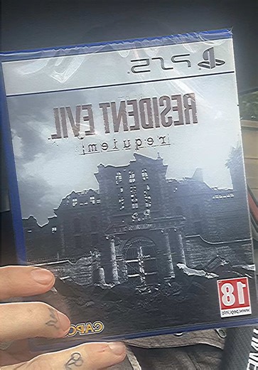 Is this how yall felt when you got the Starbucks bear cup? Daddy’s officially home and he ain’t even on the reverse. Only time will tell if Ms. Wong makes an appearance 👀 PS, we are so back 🖤 #residentevil #residentevilrequiem #leonkennedy #graceashcroft #xyzbcafypシ