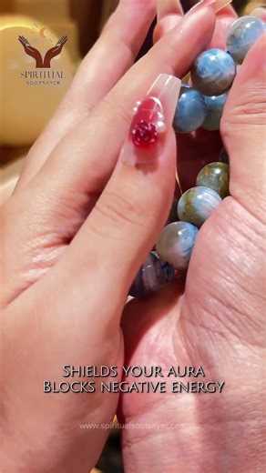 Rainbow Labradorite Bracelet – Protection, Intuition & Spiritual Energy ✨