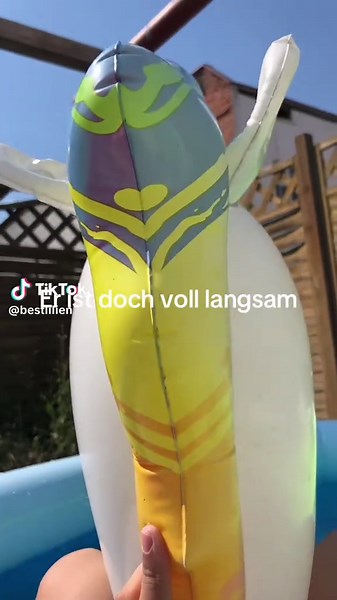 Soraya (@bestlilien)’s videos with Bass Addict (Cyber Gunz Hard VIP) - District Red & N/CK & Cyber Gunz