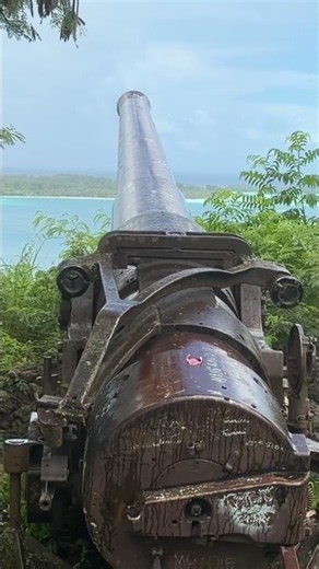 WW2 cannons on Bora Bora
