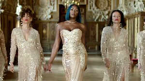 Clip "Pookie" : Aya Nakamura mène la vie de château pour son nouveau tube