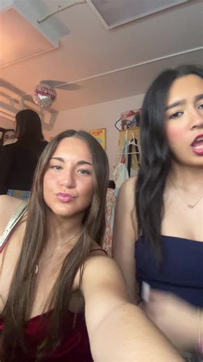 Poop (@userhwkq67a)’s videos with uber everywhere - pretty black🩷