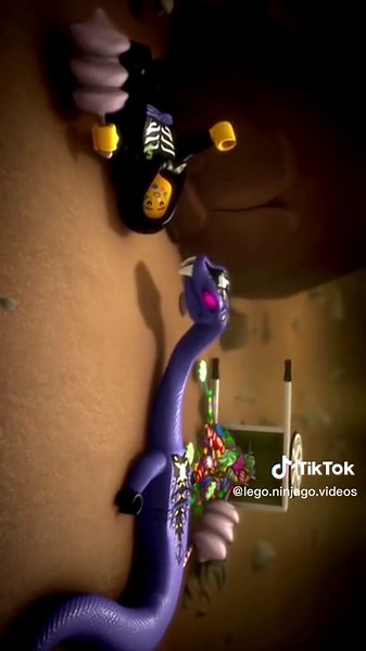 S1 F4 part3„Traue niemals einer Schlange”(Ganze Folge):Sensei lässt seine Ninjas hart trainieren und stellt ihnen einen Rätsel: Welcher Weg ist der beste, um seine Feinde zu besiegen. Unterdessen schließen sich Pythor und Lloyd zusammen um die Schule der Bösewichte, der Lloyd einst angehörte, zu überfallen und eine geheime Karte zu entwenden. Während Lloyd Pythor für einen Freund hält, hat der es nur auf die Karte abgesehen. Als die Ninjas zur Schule stürmen um die Machenschaften ihrer Gegenspie