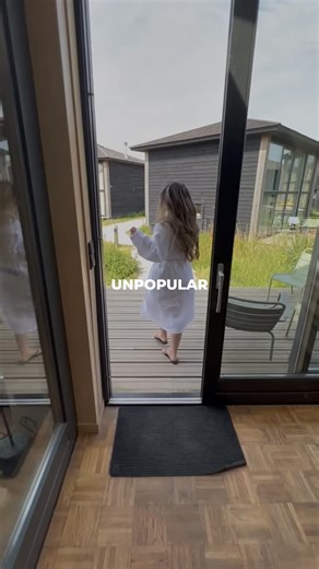 Amsterdam 🇳🇱 Travel | Hotels | Food | Tips on Instagram: "👉 Check the link in bio! Fair warning: once you see when flights and hotels actually get cheap, you won’t be able to unsee it. We track the exact weeks when demand crashes, then bundle the lowest flight and hotel prices into deals you won’t find anywhere else. Some drop by up to 75%. The exact offer is only accessible through the link in our bio. If you come back later or switch to desktop, make sure you return through the same link to