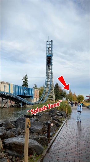 He Almost Got Hit by the MASSIVE Splash! 🌊 Pulsar at Walibi Belgium 😱🚀
