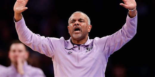 K-State AD Gene Taylor talks struggling K-State men’s basketball team