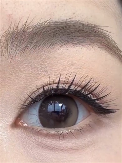 Droopy Eyeliner Trick: Easy Step-by-Step Eye Makeup Hack
