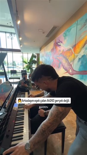 𝐀𝐭𝐢𝟐𝟒𝟐 𝐓𝐕 on Instagram: "Bu adam daha ne yapsın enstrüman bile çalıyor • • • 👉Keşfetten gelenler bir takibi çok görmeyin👈 •🗣️Sayfamıza destek için takip edin. • • • Düşünceleriniz Nelerdir👍 Beğenip, ✍️ Yorum yapmayı ve 📩 Kaydetmeyi unutmayın!!! ➖➖➖➖➖➖➖➖➖➖➖➖➖➖➖➖➖ ▪️TAKİP ET✅ ▪️BEĞEN✅ ▪️KAYDET✅ • • • #ati242 #newschool #rap #ceza #sagopa #ezhel #music #hiphop #trap #beat #spotify #freestyle #artist #love #kesfet #keşfetsaati #öneçıkar #fyp #ebo #eboshow #manifesto #tiktok #oldschool #