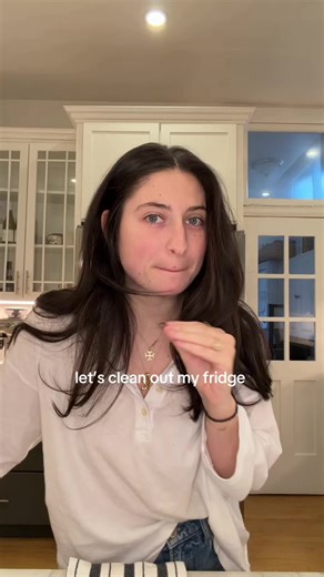 Fridge Organization Tips: How to Clean Your Fridge