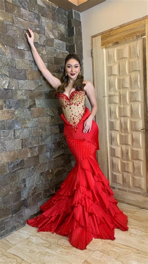 Mermaid feels in Aljethro Sebastian’s mermaid inspired gown! 🧜‍♀️❤️ Thank you, Koronadal! Till next time. Makeup by: @patatasnabrown Hair by: @mujahirikbharr Skin by: @toledomedph @drtoledoph Hair by: @toniandguyph @benjamin_toniandguyph #glam #mermaid #gown #red #fashion #style #look #lookbook | Karen Ibasco