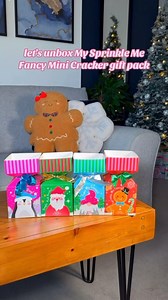 Unbox my Sprinkle Me Fancy Mini Cracker Gift Pack with me! First, there’s the Oh Snap! Bath Blaster, with cozy gingerbread scents and Frankincense & Bergamot essential oils for the perfect calming bath. Then, we have the Candy Box Soap🎄🎅 A sweet escape with Bergamot & Sweet Orange essential oils, layered with fruity notes and a caramel-vanilla finish. Pure holiday joy in every pampering treat! 🫧 #BombCosmetics #HolidayGifting #BathTimeBliss #SelfCareEssentials #GingerbreadScent #SweetEscape #