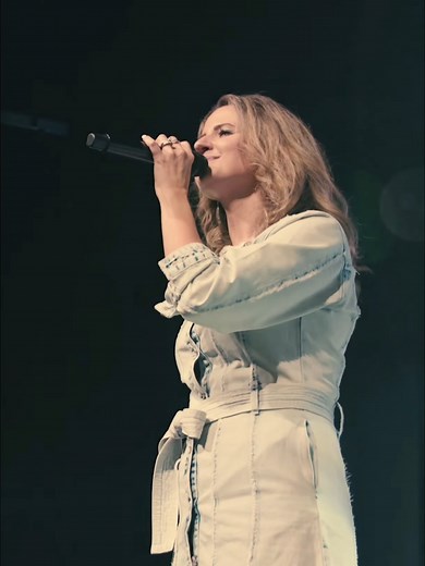 Harold y Elena Ft Marcos Witt: Medley of Christian Songs