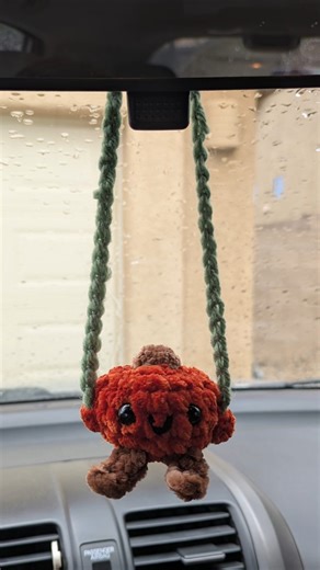 Swinging pumpkin car hanger crochet pattern release! #crochet #pattern