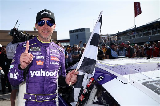 NASCAR Martinsville qualifying live results, Cup Series sets starting lineup