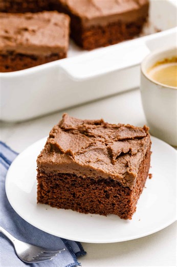 Wacky Cake 🍰✨ This is one of those easy, no-fuss cakes everyone loves. It’s made without eggs, so it’s perfect for those times you want a homemade dessert without another trip to the store. #eggfreebaking #easycake #homemadedessert #pantryrecipes | All Things Mamma