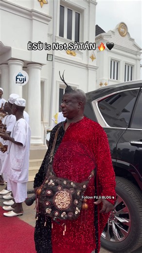 This man is a popularly known As Èsù worsh!pper in lle-Ife. In Yoruba tradition, Esu is not SATAN OR SATANI 🧏‍♂️ #fuji #fyyyyyyyyyyyyyyyy #musicvideo #goviral