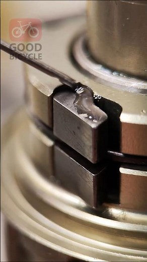 How to maintenance on a bicycle wheel freehub body