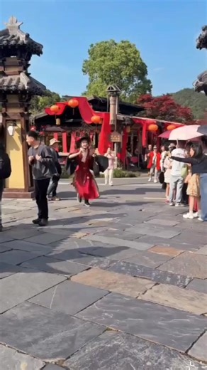 Xiaoyu, who was in a hurry to get to work🤐 #VideosourceDouyin #葛仙村npc小黄鱼 #小黄鱼 #xiaohuangyu