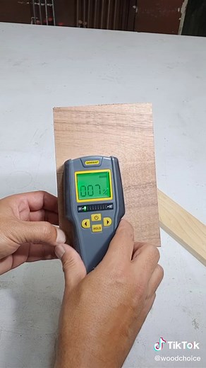 Detector de Humedad para Maderas y Materiales: Uso y Funcionamiento