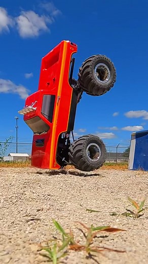 Doing monster truck stuff with the MT12 from Team Associated! 👏 #LVCRC #TeamAssociated #MT12 #MonsterJam #monstertruck #4x4 #offroad #vanlife #GoPro #RC #RCcar #car #truck