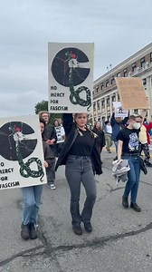 20K views · 791 reactions | The “No Kings National Day of Mobilization” protest going down Smith Hill in Providence, RI #whatsgoingoninrhodeisland #rhodeisland #providence #pvd #rally #nokingsprotest #nokings #providenceri | What's going on in Rhode Island | Facebook