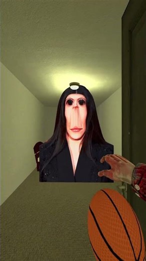 Running Away From Rosalia Bizcochito in Liminal Hotel Gmod Nextbot #shorts