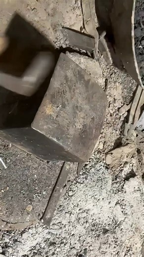 Making a Powerful Full Metal Knife from an Old Steel Rod _ Forging Process  #Shorts #BjMakingMetalArt #knife #tools #RustRepair #cabinethack | Edge Tools | Facebook