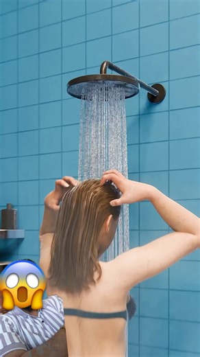 Hot Water & Hair😱 #HotWaterHair #HairCareTips #HealthyHairJourney #HairScience #ShineHacks