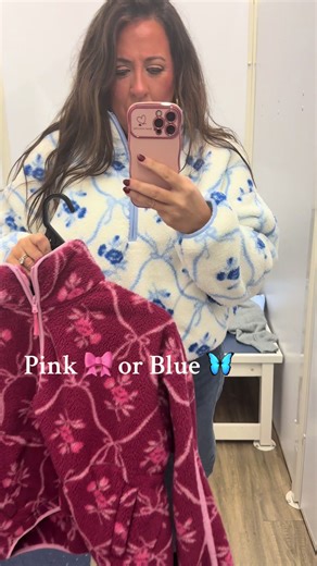 New prints in this Sherpa are selling out! I can’t decide ! What’s your fave ? @Old Navy #sherpa #oldnavy #holidayhaul #christmasgiftideas