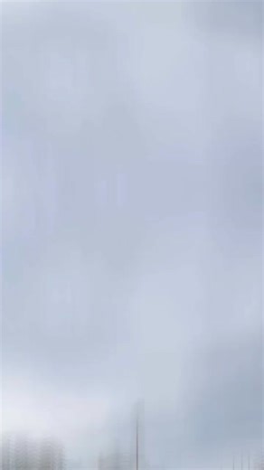 Mulch vs. Artificial Grass in Your Playground Are you thinking of renovating your playground? If so, it’s important to choose the right material for the ground. Mulch is a popular option, but it has some drawbacks that can make it unsuitable for a playground. Reasons Why Mulch Is NOT The Best Option: ⚠️Safety hazard👉🏼Mulch can be a choking hazard for young children if ingested. ⚠️Difficult to maintain👉🏼Mulch needs to be replaced regularly, which can be expensive and time-consuming. ⚠️Not ver