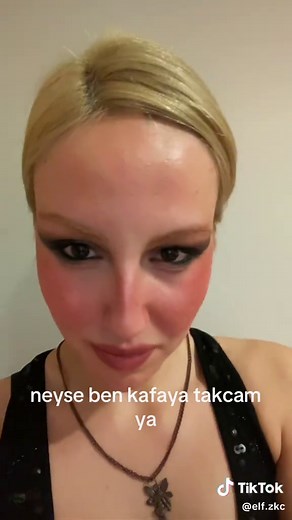 Stunning Smokey Eye Makeup Tutorial for Cosplay Enthusiasts