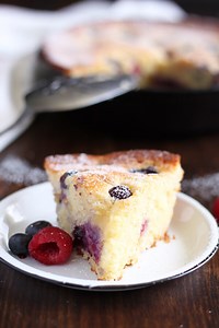 Mascarpone Cake with Mixed Berries