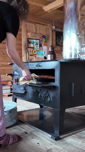 Kuzine Ateşinde Pişen Çıtır Ekmek