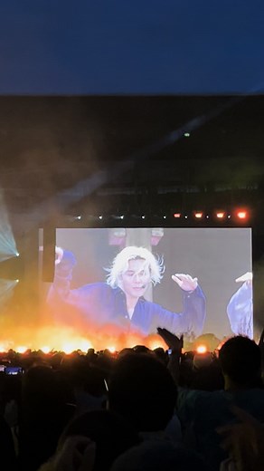 Today, i went to Fujii Kaze live for the first time and I can't find the words to describe how perfect he is💕🫰🥹🥰🙆‍♀️🎇🌟 #fujiikaze #liveconcert #japanlive #藤井風#藤井風好きな人と繋がりたい