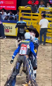 Stetson Wright Wins Round 2 — NFR 2025 🔥🤠 #nfr #nfr2025 | 𝘿𝙪𝙨𝙩 & 𝙎𝙥𝙪𝙧𝙨