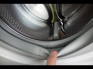 Whirlpool washing machine / cleaning the washing machine drum